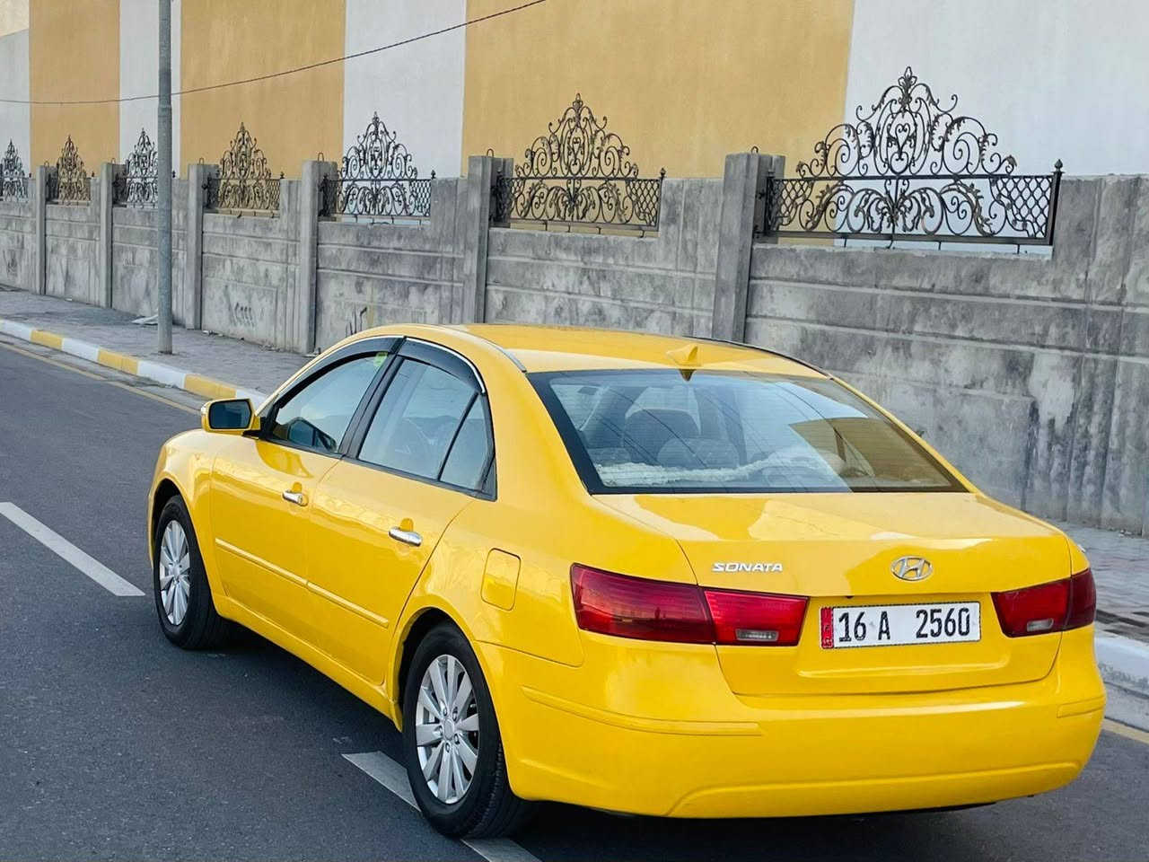 سلام عليكم البيع هونداي سوناتا موديل 2009 وأرد امريكي حادث باب سايق فقط وباقي مكفول اليبل واحد سيارة جديدة وجاهزة من كلشي تبريد ثلج حدادية تخم تاير كير ومكينة 2400 دوش مكفولات سنوية الغاية 2030 هيه غرامات مصفره سيارة أحله من صور السعر 98 الأستفسار علا رقم *********** مكان سيارة كربلاء مكلف ب نشر
