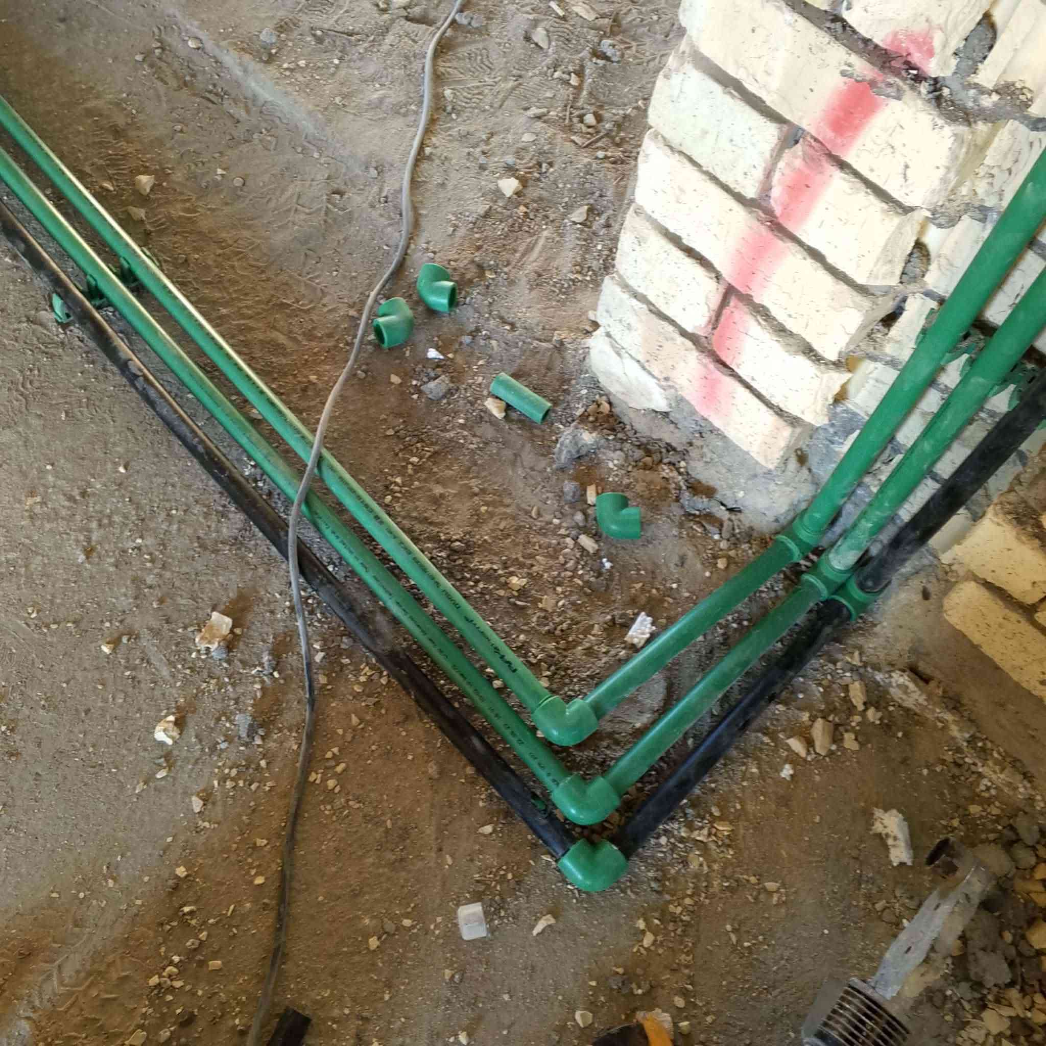 سلام عليكم تأسيس ماء و مجاري وسعار تنافسية وضمان الجودة العالية مده الحياه وشغل هندسي ونضافه العمل ***********
