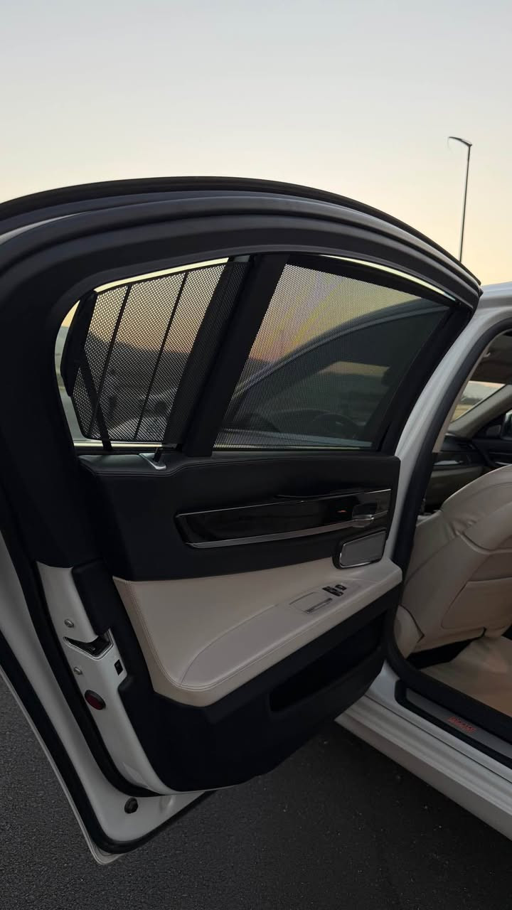 ***********
BMW F01 750LI Xdrive individual 
01 هەموو عێراق - بێ ڕەقەمی دووبەی کۆدی بۆ کراوە
مۆدێلی 2013 کلین تایتڵ  سپی ناو سپی مواسەفاتی Alpina B7 پێنج دوگمە.   فول فول مواسەفات ( داتاشۆ - 360 دەرەجە کامێراو ڕادار و حاسە  - خەتی جادە -هەزازی سوکان - نازور لەیلی - DTR - پێنج مۆدی بەکار هێنان eco-comfort-comfort plus - sport - sport plus -ئۆتۆ پارک - ئۆتۆبرەیک-ئۆتۆستارت- دەرگا شەفت و بەسمەو لید و سێنسەر- سنوق کارەبای و شەفت -سلایت - لایتی ئەدابتڤی individual - بەگ لایتی گۆڕاوە بۆ G12 - کوشنی سارد وگەرم و کارەبای و کۆمپرێسەر و خەزن -ئایەرسەسپێنشن- شاشە گەورە - پێمج پەردەی کارەبای - کوشنی دواوە هیتەر - ناڤیگەیشن - سیدیبۆکس - جی پیئێس- ئاوێنە شەفت و هیتەر و رادار و ناوچەی کوێری تێدایە - ئەمبێنت لایت لیدی بەرگی دەرگاو ژێر داشبول- ویلی 21 ئینجی دووسایز و فلنجەی کاربۆن سیرامیک - حەجمی مەکینەی ٨ پستۆنی دەبل تۆربۆی دەبل ئەکسل ی ٨ گێڕ - هێزی 465 ئەسپی هەیە لە 0-100km تەنها 4.1 چرکە سریارەکە لۆک لۆکە 
گێڕ و مەکینەو کارەبای و کۆمپیتەر بە شەرت یەک دینار مەسرەفی نیە  بۆ نرخ پەیوەندی بکەن یا مەسج بنێرن السليمانية, العراق
