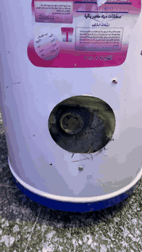 السلام عليكم سخان للبيع ب(35)الف جديد بي عيب الهيتر داخلي مكسور بي مكان الحرية شارع المختار ***********
