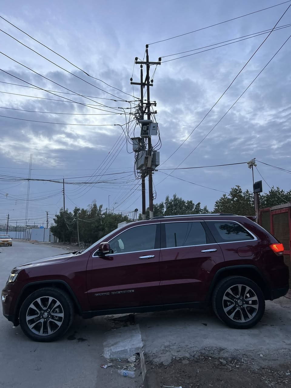 السلام عليكم اخوان
للبيع  او المراوس حسب القناعه 

جيب 2018 خليجي وكاله هارلم كل الصيانات والسرفسات بالشركه والوصولات موجودات 

ماشيه٧٨ الف كير محرك صدر كفاله من كلشي وشرط الفحص 

بيها صبغ بين البابين ( يعني قطعتين ) وعلى الفحص ايشي بيها غير هذا اني خسارلك 

السياره جديده حيل وعلى ايدي مناقصها ايشي 

رقمها شمالي تحويل مباشر 

كل غراضها وعدتها من الشركه لحد الان موجودات ومنازلات ولا ملعوب بيهن 

مكان السياره بغداد وللاستفسار اكثر اتصل واني خادمك ماعندي فيس بس واتساب ورقم 

هذا رقمي: ***********  

السعر: 254 وبيها مجال للشراي  تعال وشوف واقتنع وتشلع عيوني الي تجي بي ارجعك بي وماقصر وياك واذا ماعجبك سعرها وتشوفها غاليه اذكرنه بكلمه حلوه واعبر المنشور تحصل اغاتها ان شاءالله 

واسف على الاطاله🩶
