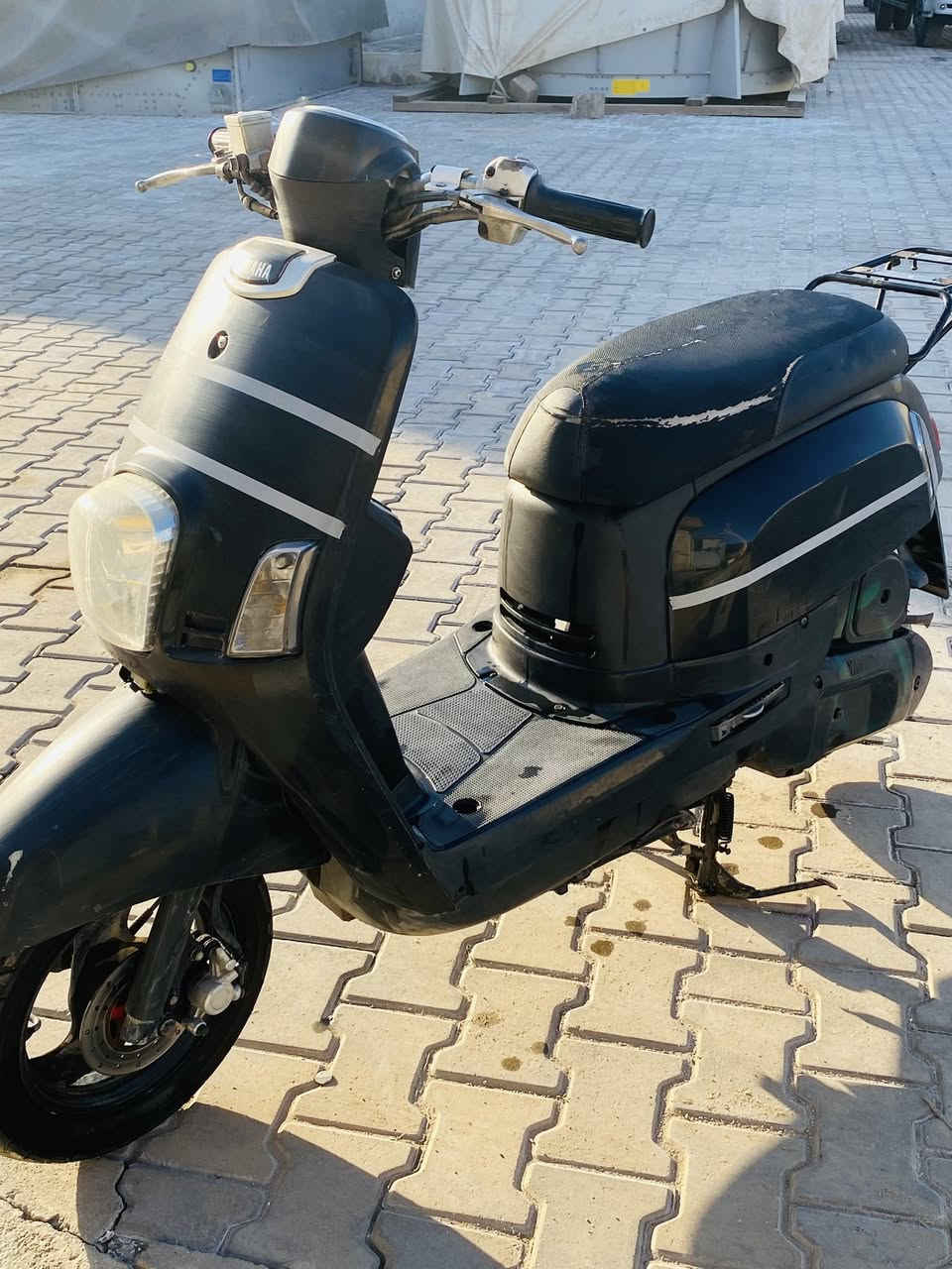 دراجه بوليس للبيع 2008
من ناحيت مكينه نضيفه مكفوله من كل نواحي 
مع بطاريه سلف جديدة 
اما من ناحيت كهربائي ضوة امامي ضعيف 
دراجه للامانه مكفوله مسوليتي تجي تكربه وتشوفه علئ ايدك
مستعجل للبيع 
السعر 975 بيه مجال 
العنوان كربلاء طويريج 
للحجز واتس ***********
