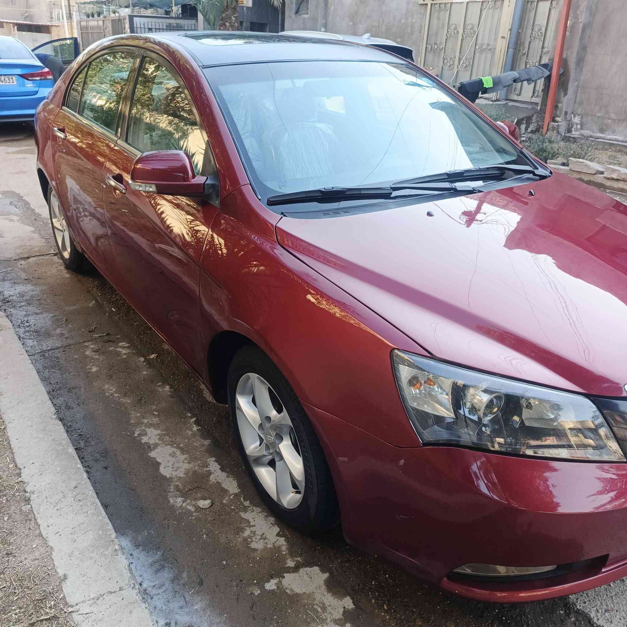 سلام عليكم
جيلي امكراند 2013 رقم بغداد باسمي سنوية لل31
كير مكينة مكفولة صدر امامي خلفي نضيف تبريد ❄ كهربايات كلها شغالة سيارة ما تصرف عليها بيها جاملغ عكس سايق مصبوغ وهلالات لخلفية معمرة سعر (60) بيها مجال بسيط عنوان بغداد 
***********
