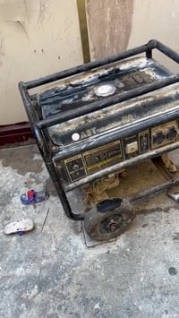 مولد 5كيفي نظيفه ع البلادسعر ٢٠٠ مكاني بغداد 07704643350