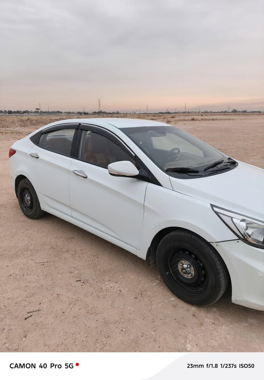 السلام عليكم للعلم السياره مو مالتي رقم صاحبهه  ***********   سياره اكسنت موديل 2016 بصره محرك 1600 بأسمه والسنويه مخلصه صار 3 اشهر . السياره نضيفه وحلوه مال بيت وصاحب السياره موظف يروح للدوام ويرجع بيهه فقط بيهه باب السايق مصوغ فقط  باقي التفاصيل اتصل وتدلل السعر 95  للاستفسار الاتصال ***********
