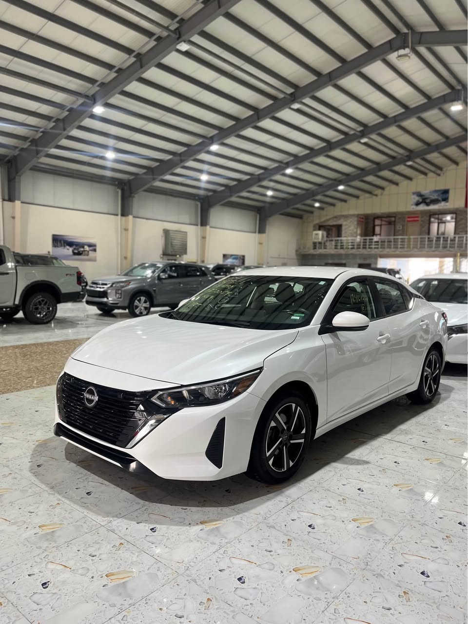 نیسان سینترا  ٢٠٢٤ فول بەس سلایت نیە . ٤٣ هەزار کیلۆمەتر رۆیشتوە.  تەنها ٥ پەنجە بونیت بۆیاخ بئ ناو .  یەک pdr  . نرخی ١٤٢ گەلاو مەجال 
*********** رانية, السليمانية
