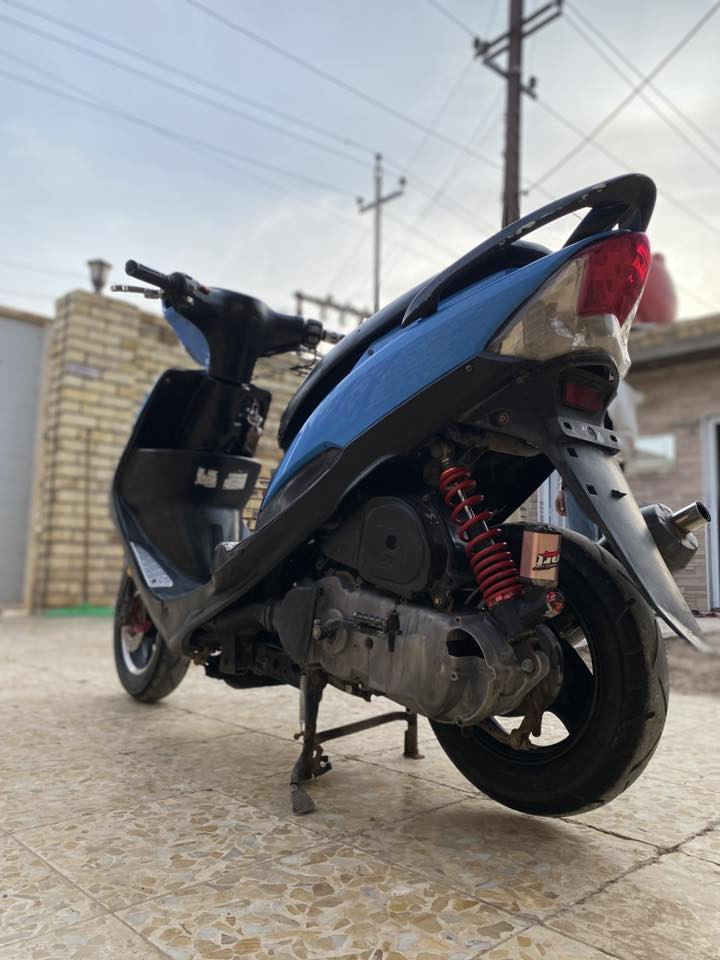 السلام عليكم شباب دراجة ماكس دراجه نضيفه مستعجل على البيع دراجه أوراق باسمي دراجه شلعه معدل شوف الفيديو كدامك العنوان ميسان العماره اسعر 550  رقم الجوال(***********)اتصال
