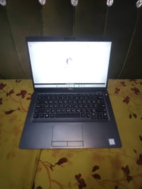 لابتوب Dell  للبيع كور اي 5 جيل 8 رام 8 ذاكرة 256  شاشة حجم 14 الشاشة ...