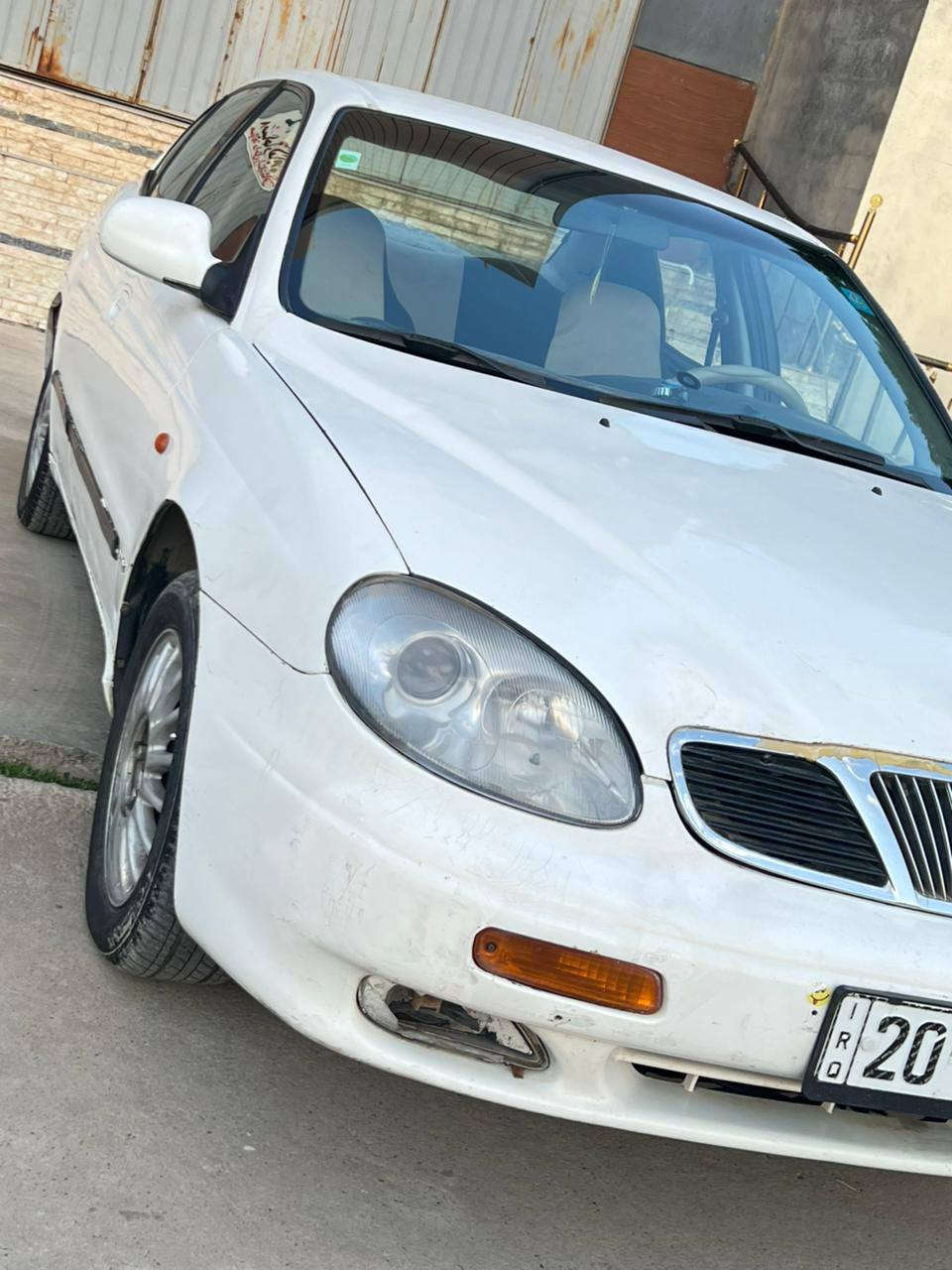 سلام عليكم سياره دايو لكنزه موديل 2000 رقم سياره ديالي انكليزي  هزه جديد سنويه لحد 30
محرك مسكر 1600
كير اتوماتيك 
سياره صدر امامي و خلفي 90٪ 
باتري جديد 
تخم تأير جديد صاحب سياره خانقين شرط تحويل 
سياره جاهزه من كلشي  
تبريد شغال بس رايدله غاز
 سعر سياره 42بيه مجال 
مكان سياره خانقين ***********
