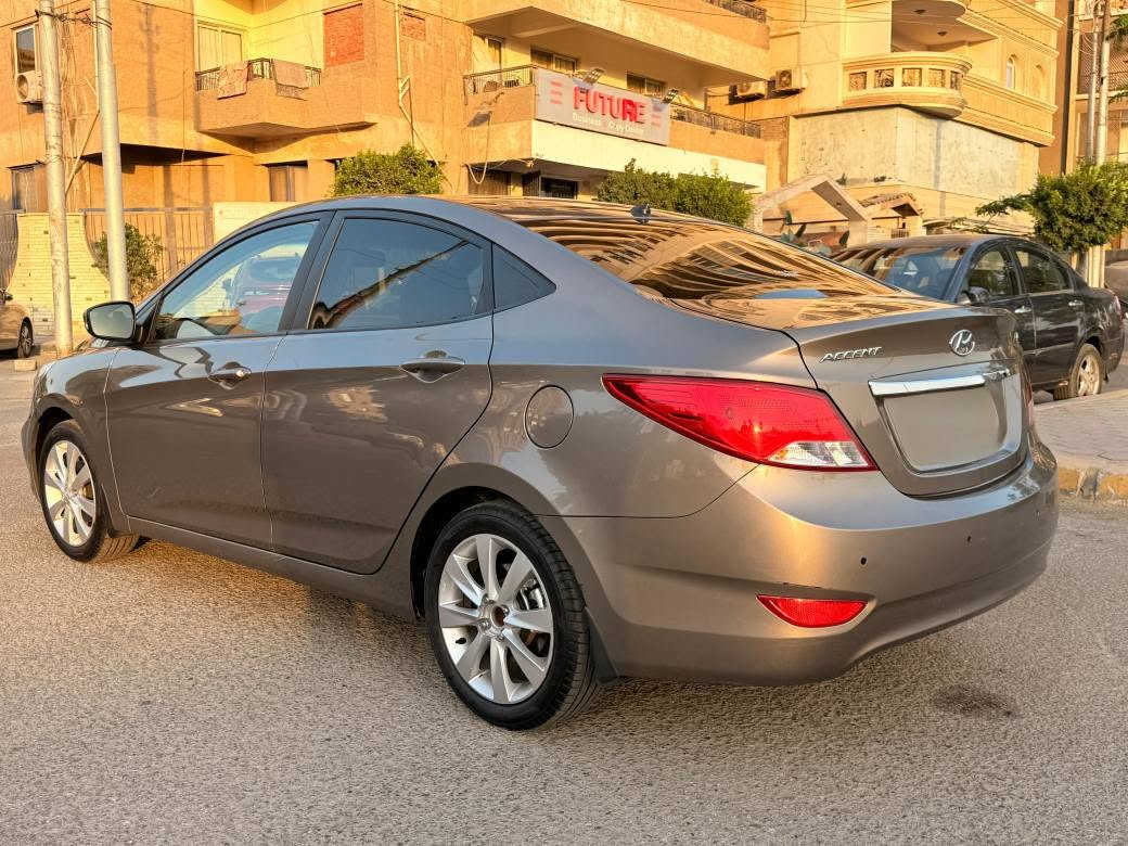 Kia Sportage 2019
 High Line
كيا سبورتاج موديل 2019
هاي لاين بصمه و بانوراما
فابريكه بالكامل من الداخل و الخارج
رشه اكصدام خلفي فقط
عداد 110 الف
رخصه سنه مرور مصر الجديده
بدون توكيلات القاهرة, مصر


**إذا كنت صاحب هذا الإعلان وتريد حذفه لأي سبب، رجاءا أرسل رسالة إلى الدعم الفني**