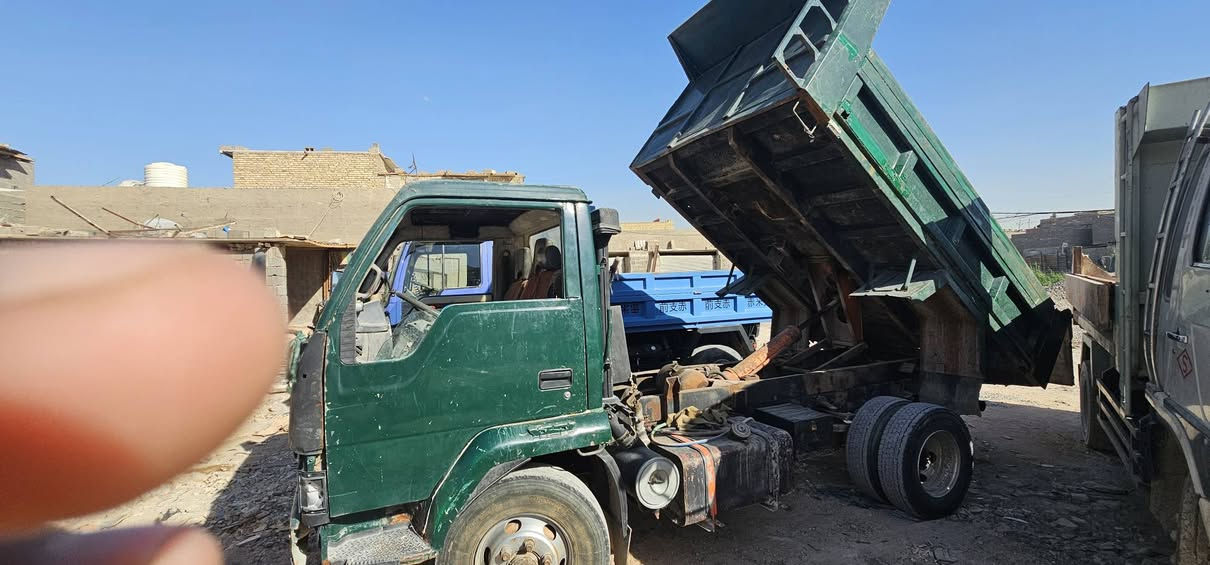 السلام عليكم فوصا للبيع موديل ٩٢رقم بغداد رقم الهاتف:***********
