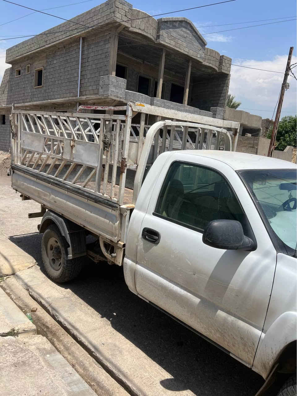 سعر ٧٠و مه جال 
ئه م سه يه رايه بو فروشتنه گير توماتيك ده بل أكسله ته بريده گير مه كينه و اكسلي به شه رت سه نه وي بلا ستيكه ئه ولياتي به شه رته ته قه و ره قه ي به شه رته تايه ي نويه مالي ئيشكردنه سعر ٧٠مه جاله كي برايانه موبايل *********** الحمدانية, نينوى
