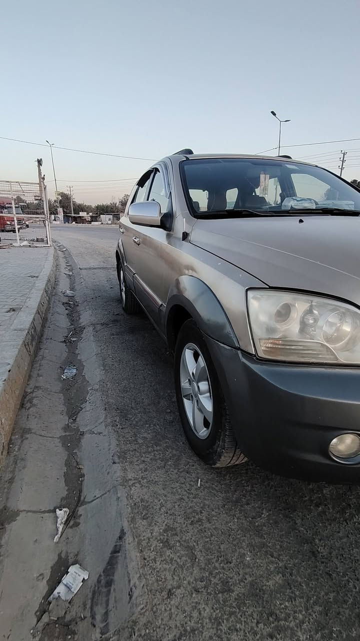 سلام عليكم سورنتو موديل 2007 خليجي سياره جاهره من كلشي مكينه او كير شرط ماكو كل ضربه صبغ عام الغرض جراد احله من الصوره تجي وتشوف وتدلل رقم ذي قار هاذه رقمية تصل *********** السعر 90وبيه مجال
