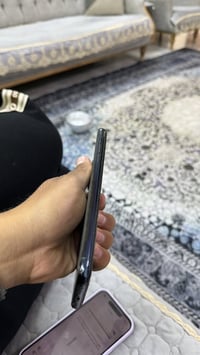ايفون 11برو ماكس  بطاريه 79 ذاكره 256جهاز نضيف فقط شاشه مبدله السعر 30...