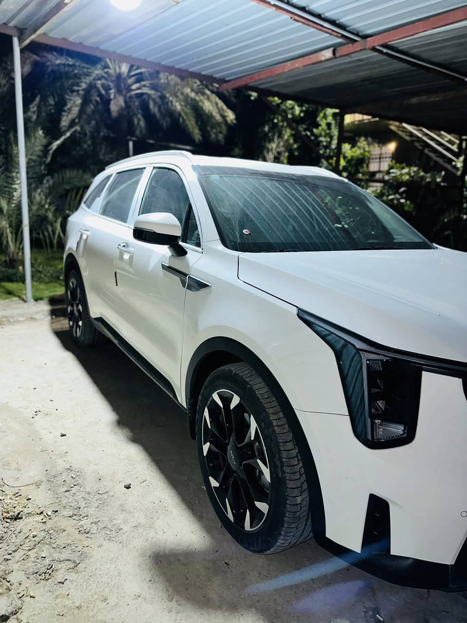 سلام وعليكم سورنتو موديل 2025 ماشيه 23 KM مكفوله كفاله عامه من كشر محركً كير رقم بابل ويل  20 فول مواصفات عده الفتحه  سنويه 2030 مكان السياره حله سعرها 315 رقم ***********
