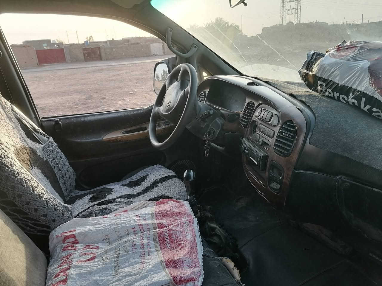 ستاركس مديل ٢٠٠٠ للبيع السياره خير من الله ديالى بلدروز *********** السعر ٤٥ وبيها مجال مرخصت مدير الكروب السياره خصوصي
