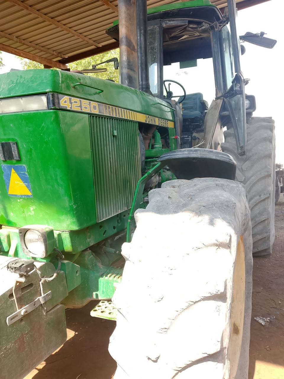 سلام عليكم جوندير لبيع حجم 42/50 مكفولة رقمه واسط مكان واسط سعر 45 بية مجال ***********
