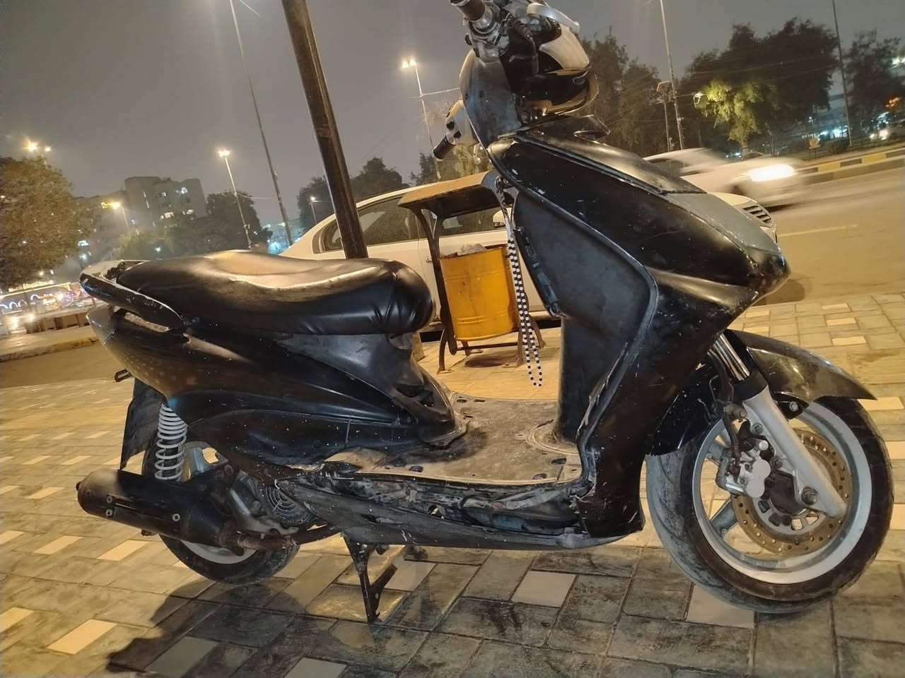 سلام عليكم سكنس نثيه سلف هندر شغال كهربائيات شغاله والله ما اموكفتني ابشارع ابد الله شاهد من الشغل للبيت السعر 400 وبيهه مجال حك الجيه
بغداد شارع حيفا الرقم ***********
