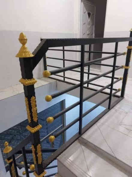 بسم الله رحمن الرحيم تعلن حدادة الياسين عن تخفيض الاسعار باب كندور قياس 150×3 سعرة  400 الف مصبوغ اساس  كامل / بوب مناور قياس 110×3اسعارهن راح تكون 240 الف مصبوغ اساس
شبابيك قياس 150×250 اسعارهن راح تكون 185 الف  تغليف جنل مصبوغات اساس 
ابواب سلايت نظام تشطيب قياس 3ونص اسعارهن  640 الف
 ابواب نظام لامبري قياس 110 ×3اسعارهن راح تكون  260مصبوغ اساس ولون 
ملاحظه جميع القطع المذكورة حديد ثقيل 2 ملم تارس ونقل علينة  العنوان الرمادي التأميم شارع 60 عبر جسر الجامعة للاستفسار مراسلة الصفحة او الاتصال على الرقم ‏‪***********‬‏
قدوري ياسين
