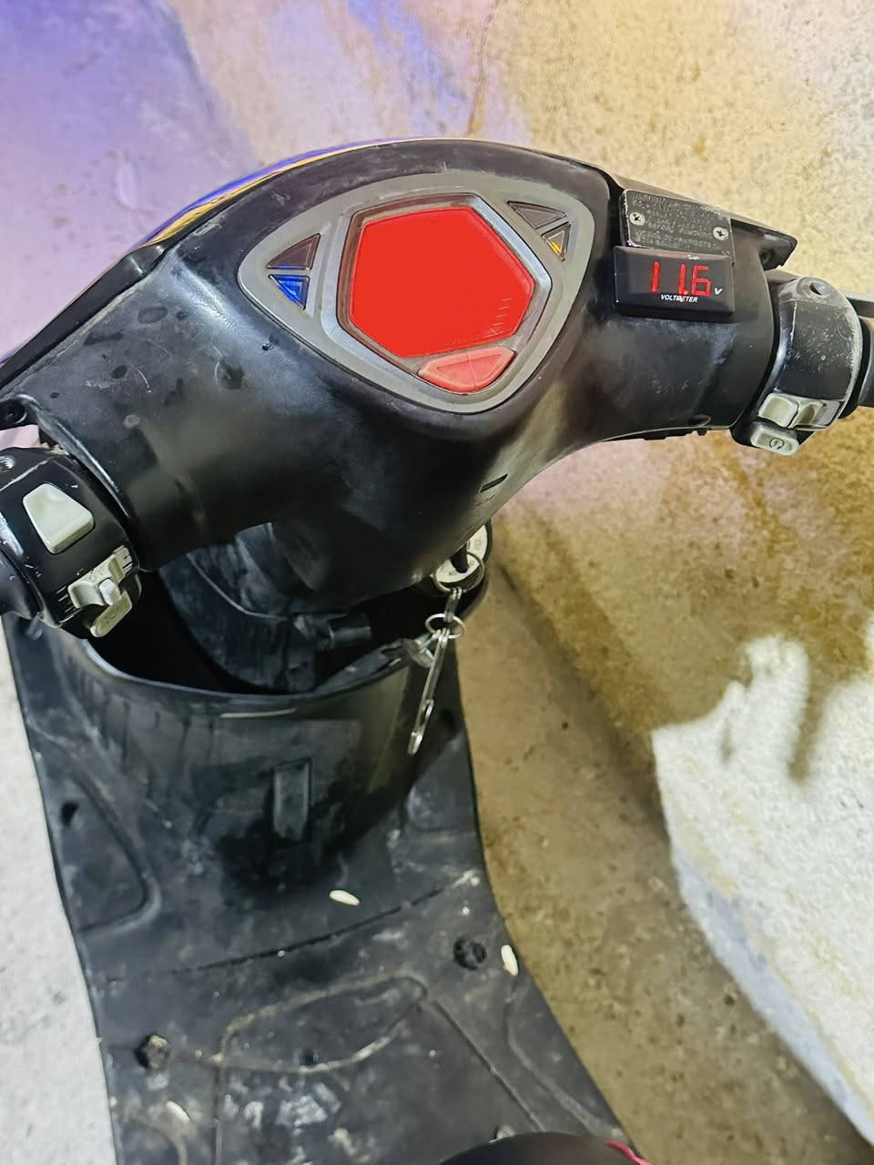 سلام عليكم دراجه ماكس عدله بوشه 55بيها دبلات اماميه رياضي هنه والفج دراجه كامله عله اخر حبه صالنصه fm دراجه جاهزه ربع ما تصرف عليها شغل وطلع وين ميعجبك مكاني بغداد السعر 550 وبيها مجال بسيط @الكل ***********

متواجد فقط واتساب ***********
