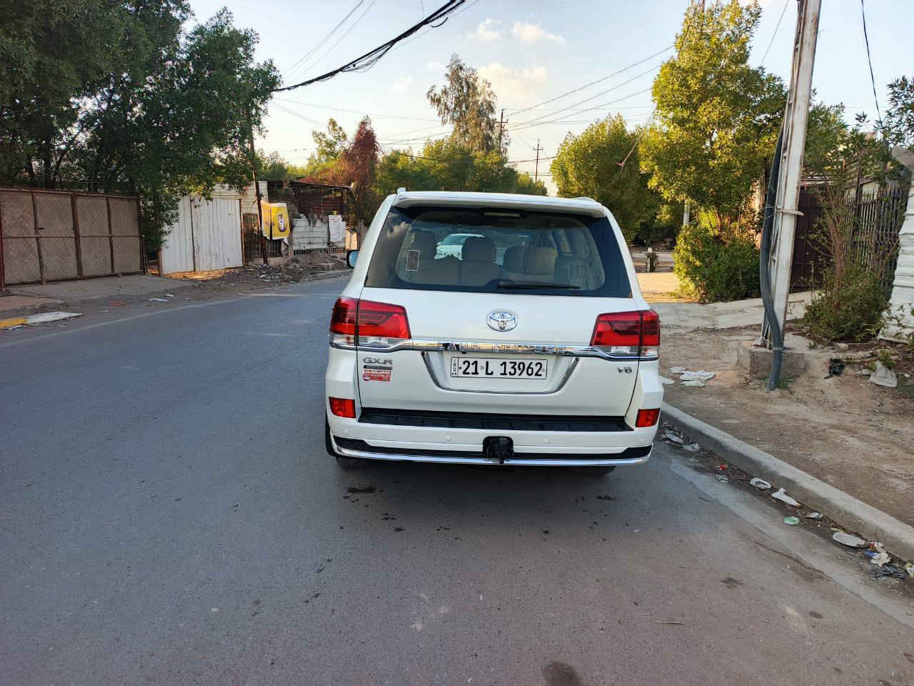 السلام عليكم اخوان للبيع لاندكروز  موديل ٢٠١٩ رقم سليمانيه دولي باسمي تحويل مباشر فول مواصفات للبيع على حادثها سابقة مكفوله محرك سته سلندر 
للبيع فقط اعتذر عن مراوس مكانها بغداد شراي يتصل ويدلل 
***********.    ***********.  غير متواجد على نت
