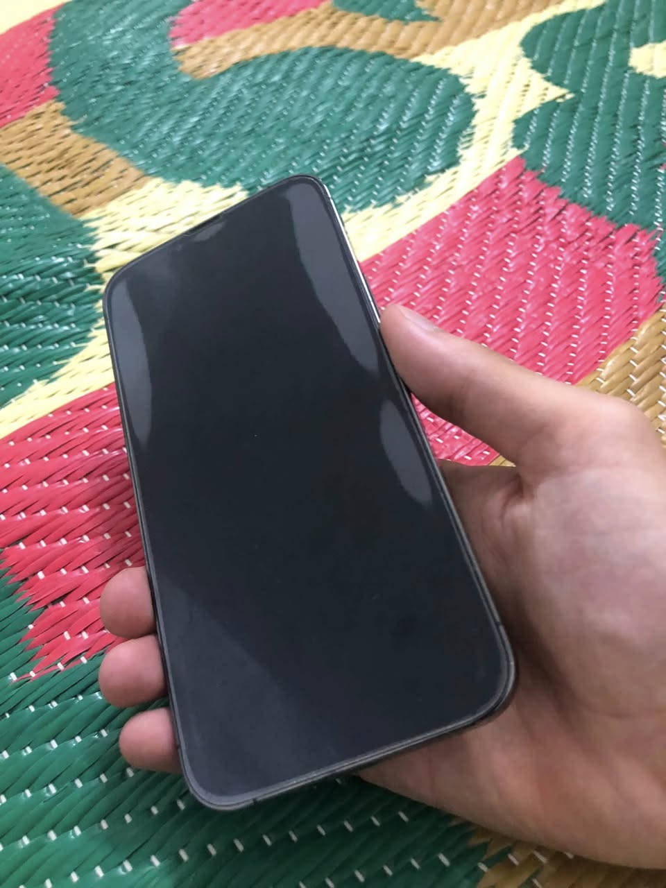 ايفون 13برو ماكس امريكي ذاكره256نضيف مكفول بطاريه78سعر625وبي مجال مكان بغداد***********
