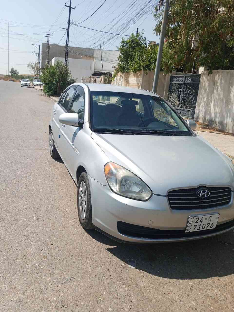 للبيع اكسنت 2009 مابيها ضرر بيها صبغ بجاملغ خلفي شويه وتقحيل بيها مكينه 16 كير عادي شرط مكينه وكير مال كصه جديده شادها رقم دهوك مسطره سياره بسمي شرط تحويل كاربون ماستر بيها سعرها 73قفل بدون ماعامله مدفوع بيها70مابعتها للاتصال***********////***********

