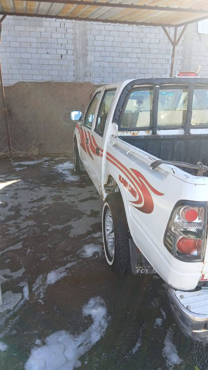 بيكب صيني موديل 2005 
رقم واسط الماني شرط التحويل 
تخم تاير جديد 
باتري جديد 
كير تمام 
مكينه بيها بخار قليل 
حداديه 80%تمام
والباقي شوفت العين 
السعر 35 وبيها مجال 
للاستفسار أكثر الاتصال 
***********
