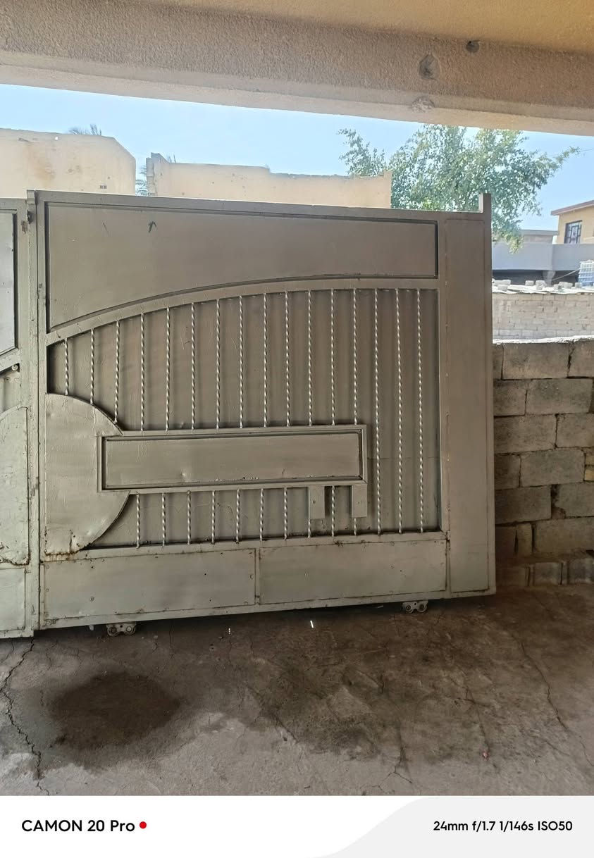 السلام عليكم ورحمه الله وبركاته باب سلايت عرظ ٣وثلانين وارتفاع ٢متر بس نقص السجه فقط تفصال بسمايه قريه 10///***********
