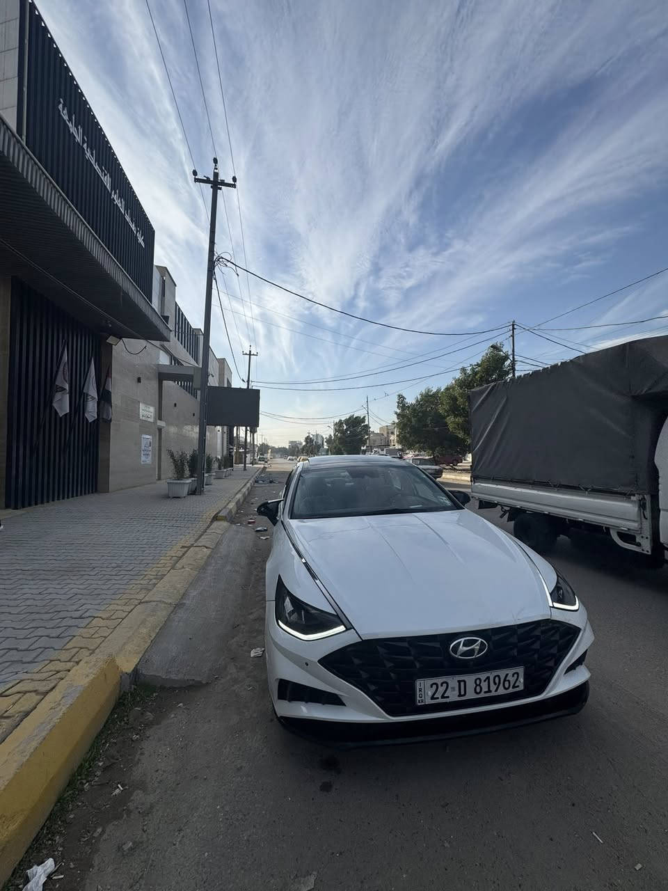 سلام عليكم 
سوناتا 2022 
السياره لمتد فول المواصفات 
مزوعة مواصفات. بحيث شنو تريد بيه 
مكينه 1600 تيربو المرغوب. 
وضعيات قياده وانضمه الكير 
شنو الي بالك موجود بالسياره 
كامله مواصفات   
السياره حادثه فقط جاملغ  ومصلح نفسه 
مكاني بغداد الاسكان قرب كلية العلوم الاقتصاديه 
السعر 182 وبيه مجال 

‭0783 827 5225‬
