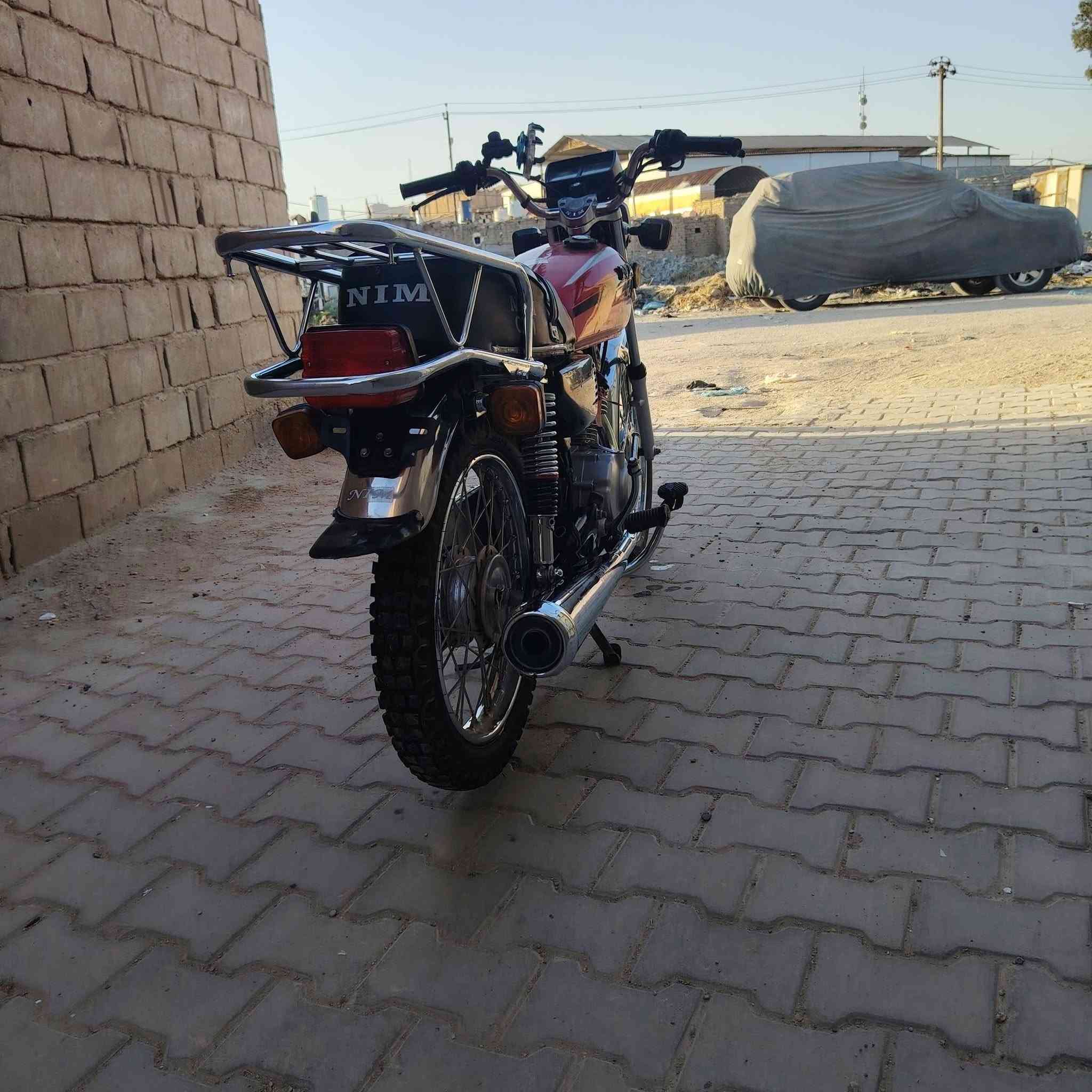 سلام عليكم شباب دراجه للبيع اوراق اصولي بسمي الدراجه ماعايزه اي شي عوزه كلجاتفقط دراجه حلوهشوف عينك مكان بلمشخاب متواجد خاص وهاذه رقمي *********** بيه واتساب
