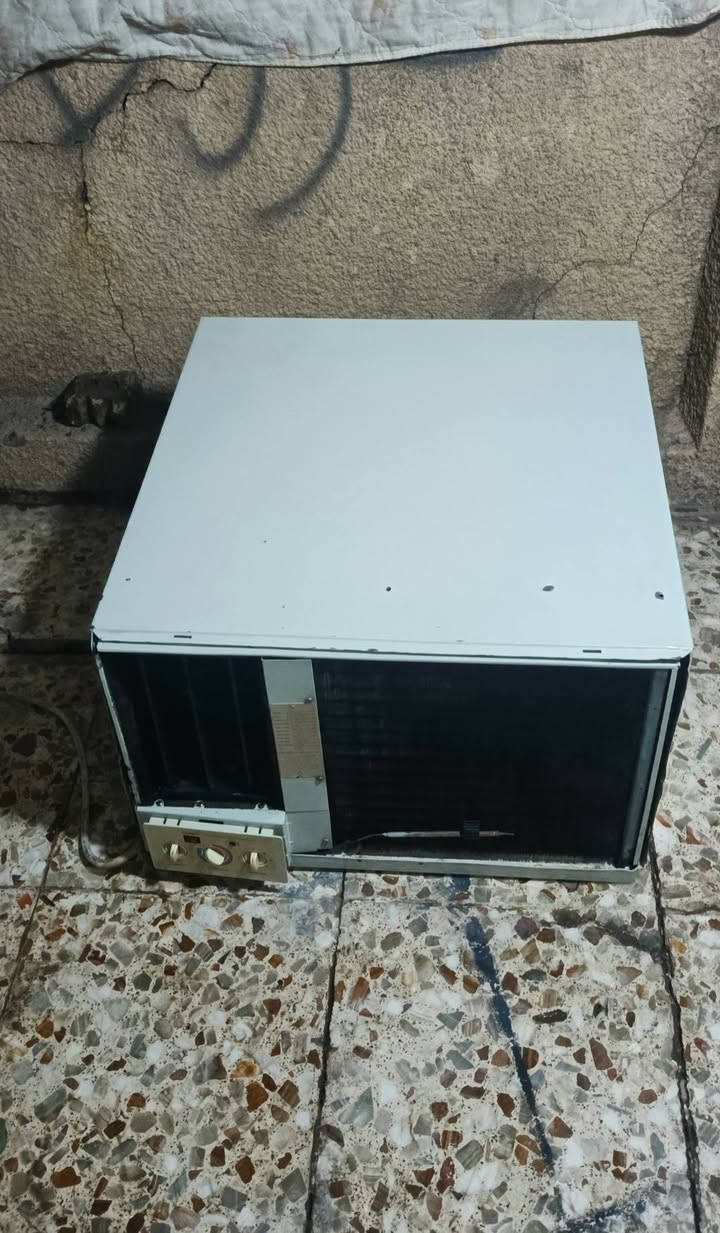 مكيف جبسون امريكي باب اول كمبريسر اثنين طن بلادي قرص الشركة ماداخل تصليح نظافة 90 بلميه تدفئه تبريد كلش نظيف راديترات جدد على الضمان والفحص السعر 325 مكاني بغداد الامين ***********
