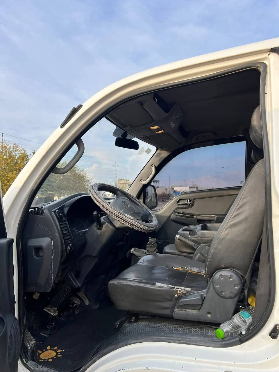 بەناوی خوای گەورە
کیا (4000) مۆدێل 2010 فولفولە
مەکینە ڕەشی سۆپەرە 

گێڕو مەکینەی بەشەت

 سیمی برێکی بەستراوە 6 تایەی لۆکی لەسەرە تەبریدی ساردو گەرم بەشەرت سەیارەکە جایزە کامل مەسرەفی کراوە   

ئاوێنەی کارەباییە جامەکانی هیتەرە قوشن هیتەرە

شەرتی بۆیاخی سەقفی هەیە و تەواو 

سەیارەکە زۆر پاکە و  ئنجکتەری زەعیفە  نرخیشی زۆر گونجاوە 

شوێن سەیدسادق  
***********
***********
واتسئەپ و ڤایبەر
***********
