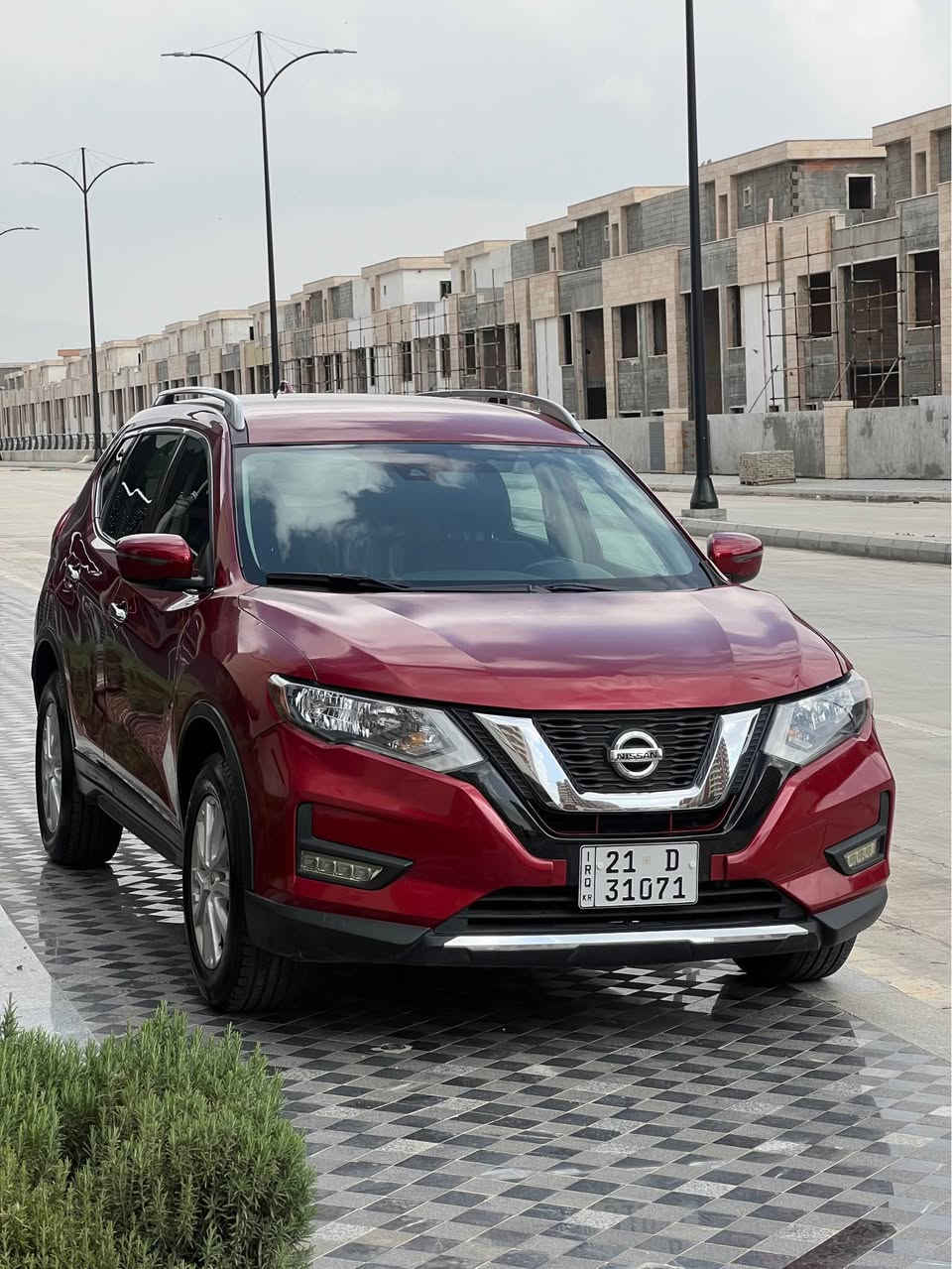 نيسان ڕۆگ ٢٠١٩ 
سه نه وي ره قه م تا ٢٠٣١ تازه يه 
ده بڵ ئە کسل 
کوشن هیتە ر
کامل ڕادار
خه تي جاده ئاوێنە ئیشارەت
سندوق شە فت کارە با
شە غال 
تاقم تايه تازه 
بە شە رتی گێرو مە کینە
جە مە لخ و بۆنیت بۆیاخە بێناوگرتن
ساردو تە عيلي نيه
***********
سلێمانی السليمانية, العراق
