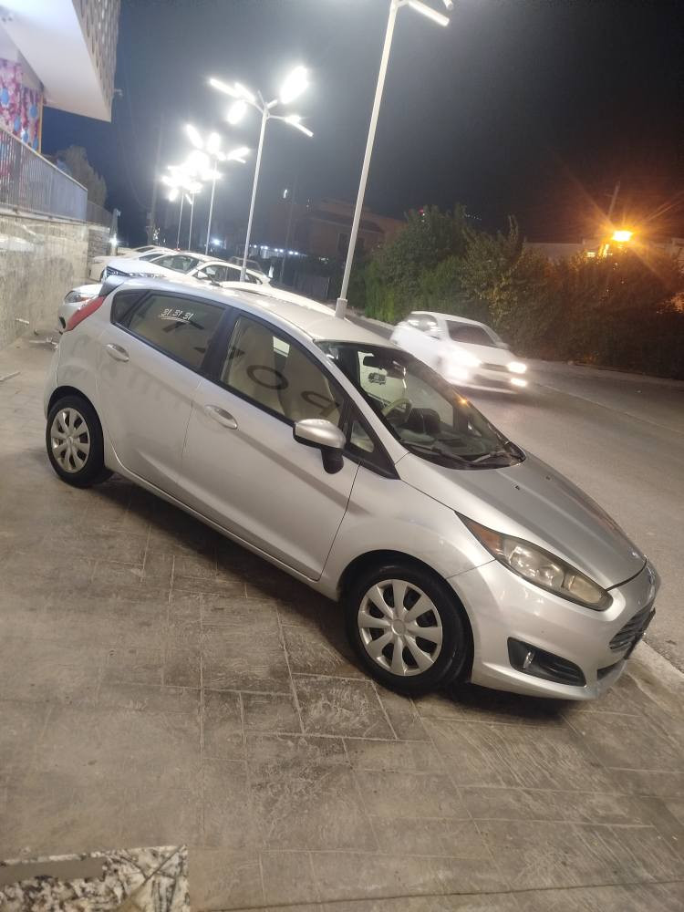 ڤۆردڤێستا 2017سێ پارچە ی پشتە وە ی هه یتی هه زە و سە نە وی نوێیە غرامە ی 1300000لە سە رە جوارتایی نوێیە گێرومە کینە ی بە شە رتە موبایل *********** أربيل, العراق
