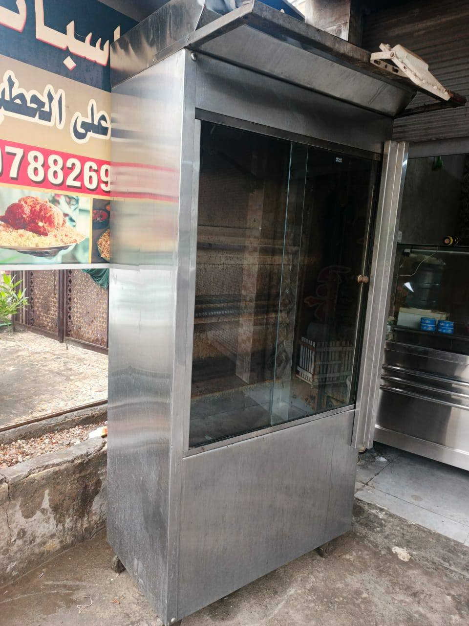 سلام عليكم شوايه للبيع سل ستيل أم ٦ شياش 
سعر ٤٠٠ ألف مكاني بغداد الحريه حي سلام شارع ٣٠ 
***********
