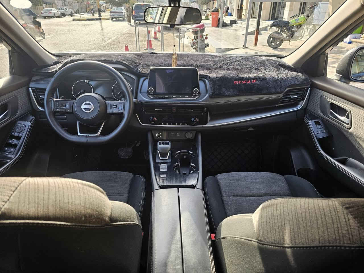 نيسان روج موديل 2023
ماشية 72556 ميل فئة SV
وارد امريكي رقم اربيل شرط التحويل .. السيارة باسمي
ضربتها موضح بالصور
مواصفات / محرك 1500 تيربو
بصمة تشغيل + بصمة ابواب
تبريد قطعتين
رادار امامي خلفي جانبي
تحديد مسار قيادة آليه
نقاط عمياء
شاشة ايباد كبيرة تدعم كار بلاي
كامرا خلفية دوارة
فول تحكمات استيرين جهتين
تبريد بيانو شاشة منفصل
سايد بريك بصمة +  انظمة للقيادة
اوتو هولد + كشنات تحكم كهرباء
حساسات خلفية
ويل كب حجم 18 كروم بلادي
وباقي المواصفات معروفة للسيارة
صور امريكا مرفقة بالمنشور
السعر 157 وبيها مجال

***********
