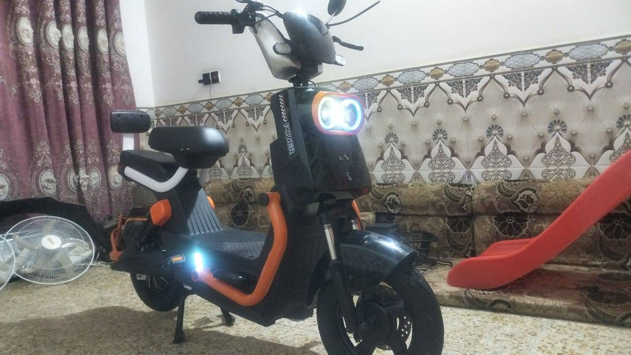 اسلام عليكم دراجه شحن بور للبيع 5نمر مستخدمه شهرين دراجه كلها شغاله لدات لايت هورن اشاير كامله بطاريات جدد شركه مكان نجف شارع المطار سعر 450 وبيها مجال لشراي التواصل ***********
