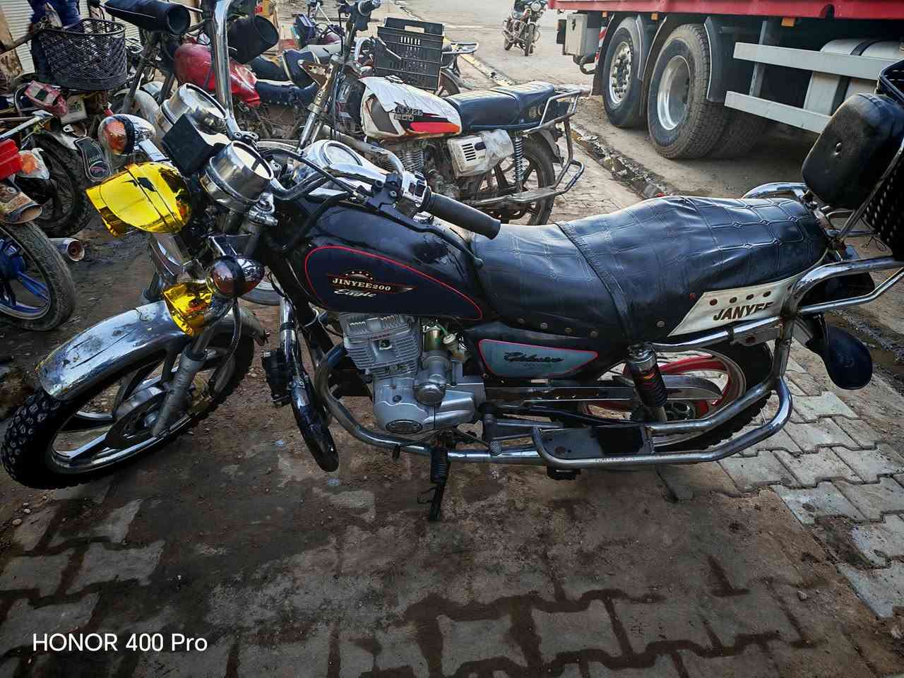 السلام عليكم يوجد موطور للبيع
جني دبل بلك موديل (2014)
محرك لا صرف ولا بخار
كهربائيات كامله كلها شقاله
 سعر 450 وبيه مجال
***********
عنواني الزاب الحي الصناعي مقابيل جامع الضاهر
