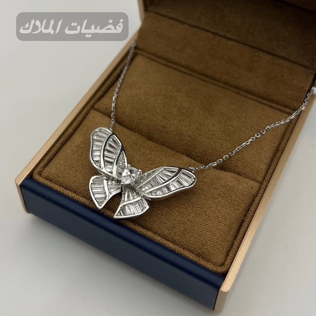بعالم الفخامة والأناقة نقدم إليكِ المناسب لسحركِ 
فضيات الملاك ✨
📍المنصور شارع الرواد عمارة برج الماس قرب مول المنصور مجاور فلافل لبنان 
...📍للحجز او الاستفسار اتصل على الرقم ***********
قلادة سوار محبس فضة تخم سبحة تعليقة مفتاح 
#Baghda jwellery#Jewellery#beauty#gold#diamondIraqneclessejewellerydesiners
‏personalizedgifts customkeychains namesake inspirationalquote uniquegiftideas silveraccessories handcrafted giftsforher giftsforhim thoughtfulgifts memorablegifts keepsakes giftideas personalizedjewelry madebyme اكسسوار فضيات فضة عيار ختم
