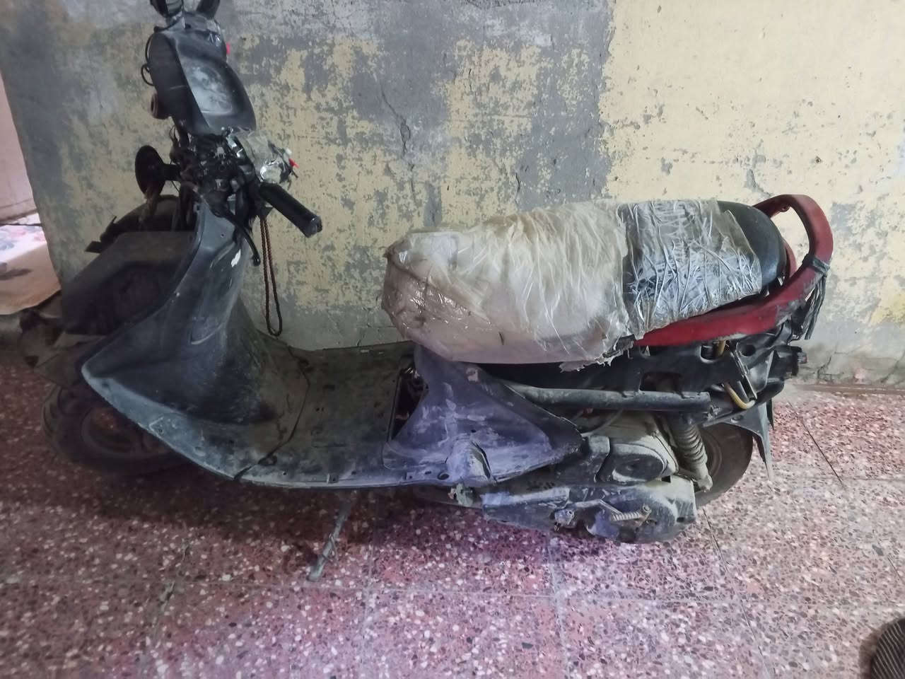 السلام عليكم دراجه للبيع سلف هندر شغاله شلعه قويه ***********
