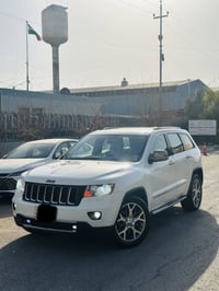 جيب لاريدو • ٢٠١١ • فور ويل