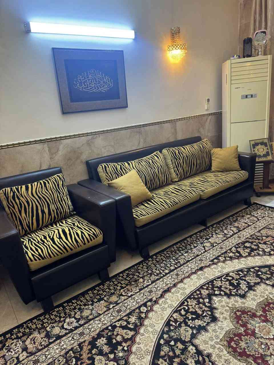 تخم جلد تركي ١٠ مقاعد للبيع المقاعد مالته بيهه سحابات يمكن فتحه بكل سهوله وغسله وينفع منام
بغداد صليخ الستميه السعر٦٠٠ الف


**إذا كنت صاحب هذا الإعلان وتريد حذفه لأي سبب، رجاءا أرسل رسالة إلى الدعم الفني**