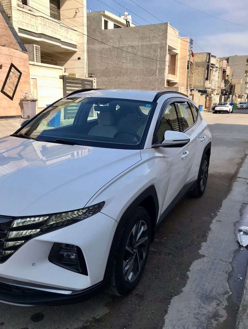 السلام عليكم توسان 24 خليجي رقم بغداد مكفوله من الصبغ والبارد فول عدا البنوراما ماشيه 18 مكاني بغداد ت ***********
