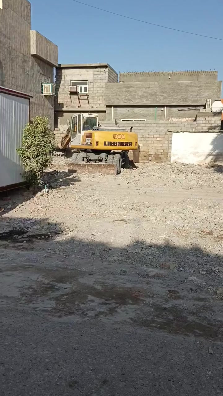 تفليش الدور والمباني القديمه ورفع الانقاض وحدل سبيس بأحدث اليات لتفليش بمواده يعني ماخذ فلوس في جميع أنحاء ديالى تصال على رقم ***********
