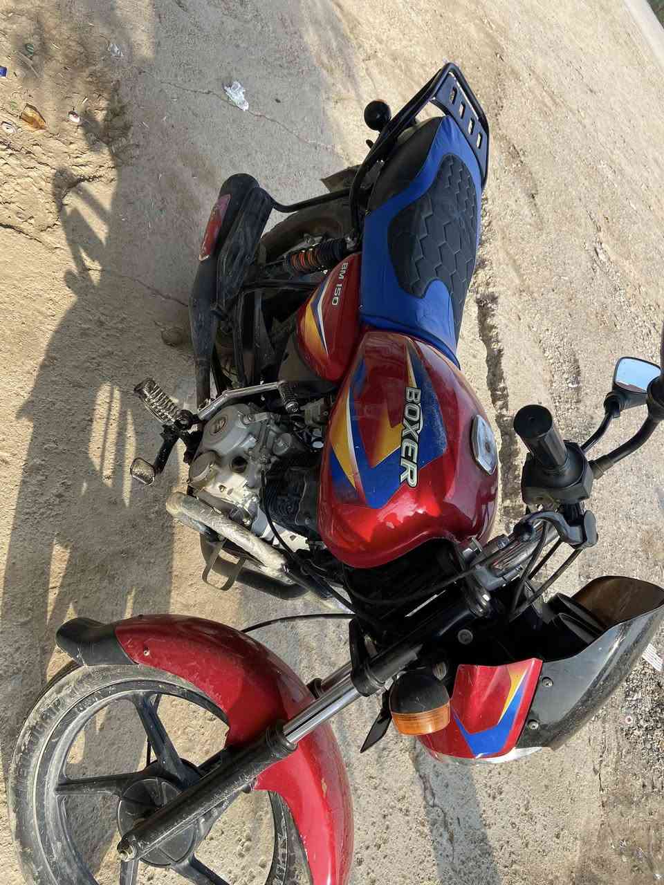 السلام عليكم بوكسر موديل 19 نظيف كلش 
اصولي للمراوح بدايوان ***********
