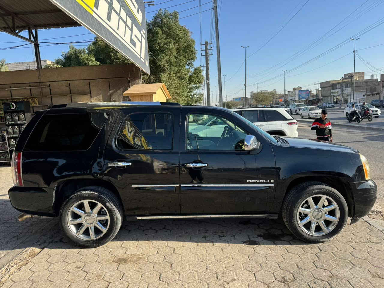 سلام عليكم من رخصه لادمن المحترم 
سياره hmsدنلي فول للخير سياره ادوات للبيع كفاله منل كص جديده بمعنه كلمه سياره ماشيه 198لف يعني ويه مديلهه 2008 مومشي هاذه واي ستفسار اتصال واني خادمك ***********
