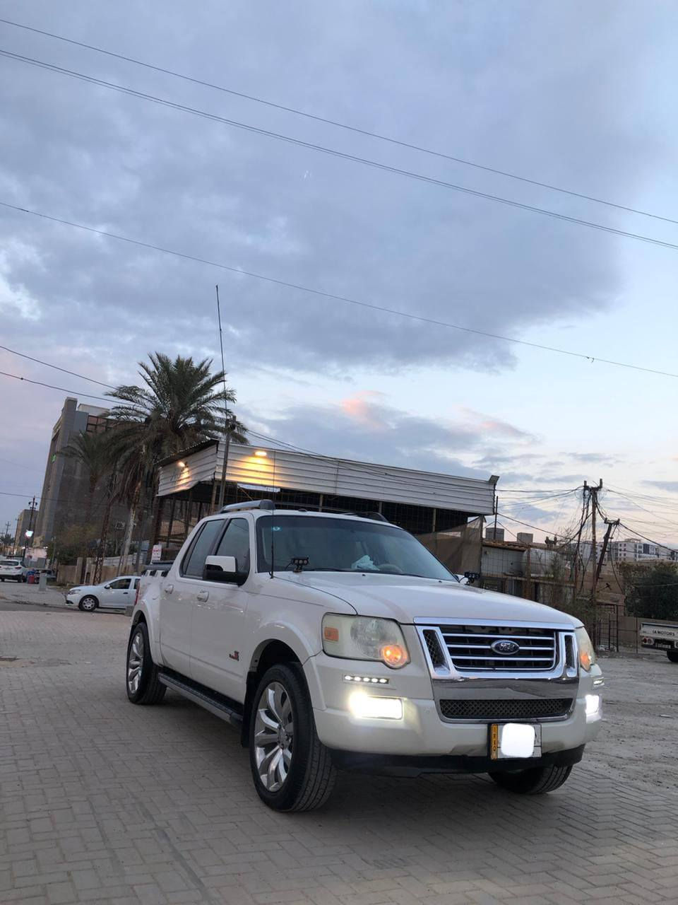 سلام عليكم للبيع بيكم فورت اكس بلور  2010 رقم بغداد بيه طخه بل جاملق الخلفي ومصبوغ سياره جاهزه كير مكينه خير من الله مكينه 4٫000 صدر امامي خلفي جديد باتري جديد تحويل ثاني يوم تخم تاير جديد سياره جاهزه تدفئه بلكشنان مكاني بغداد حي الجهاد سعر 110 اي ستفسار انتصل واني خادم ***********
