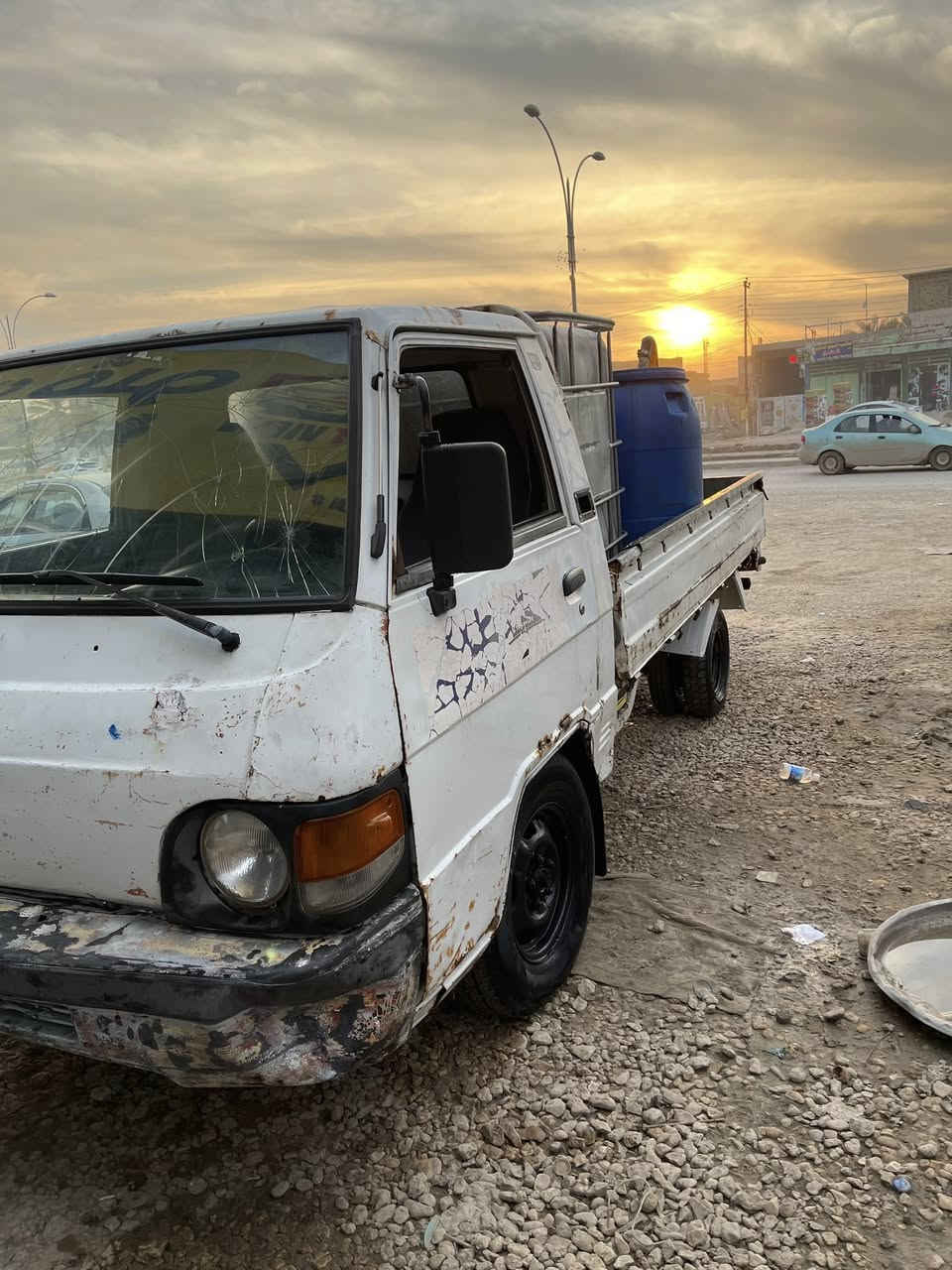 السلام عليكم كيه  هونداي بورتر ٩٧ كير مكينه  كيه مال حاويه توني شادهن مكفولات حداديه امامي خلفي جديد تخم تاير جديد راديتر جديده  كهربايات كله شعاله عل بلاد سياره جاهزه للخير كبل لشغل رقم بغداد الماني امداور ثاني يوم مكاني حله شارع ٨٠ اي ستفسار ***********
