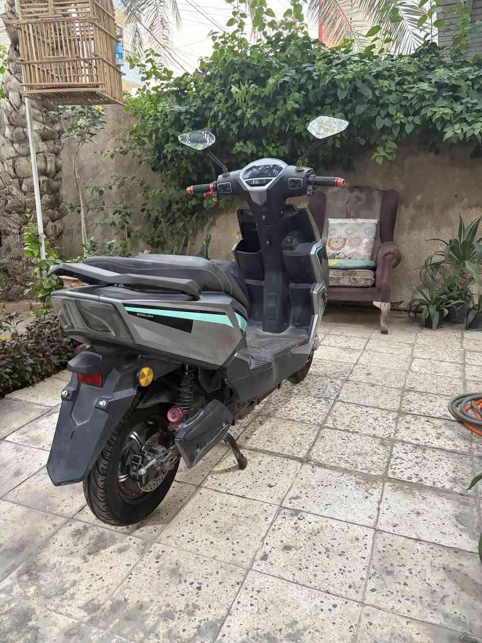 سكنس شحن
 كفرات نضيفه ،
ملف الفين ،
 ست بطاريات ،
٣ سرع ،
 الممشه ٥ الف يعني بعدها جديده
 نقصها بس اشاير السعر المطلوب ٦٠٠ 
رقمي ***********
